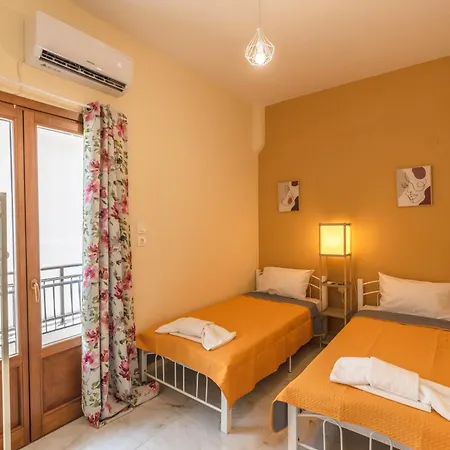 Le Petit Paris * 帕纳基雅